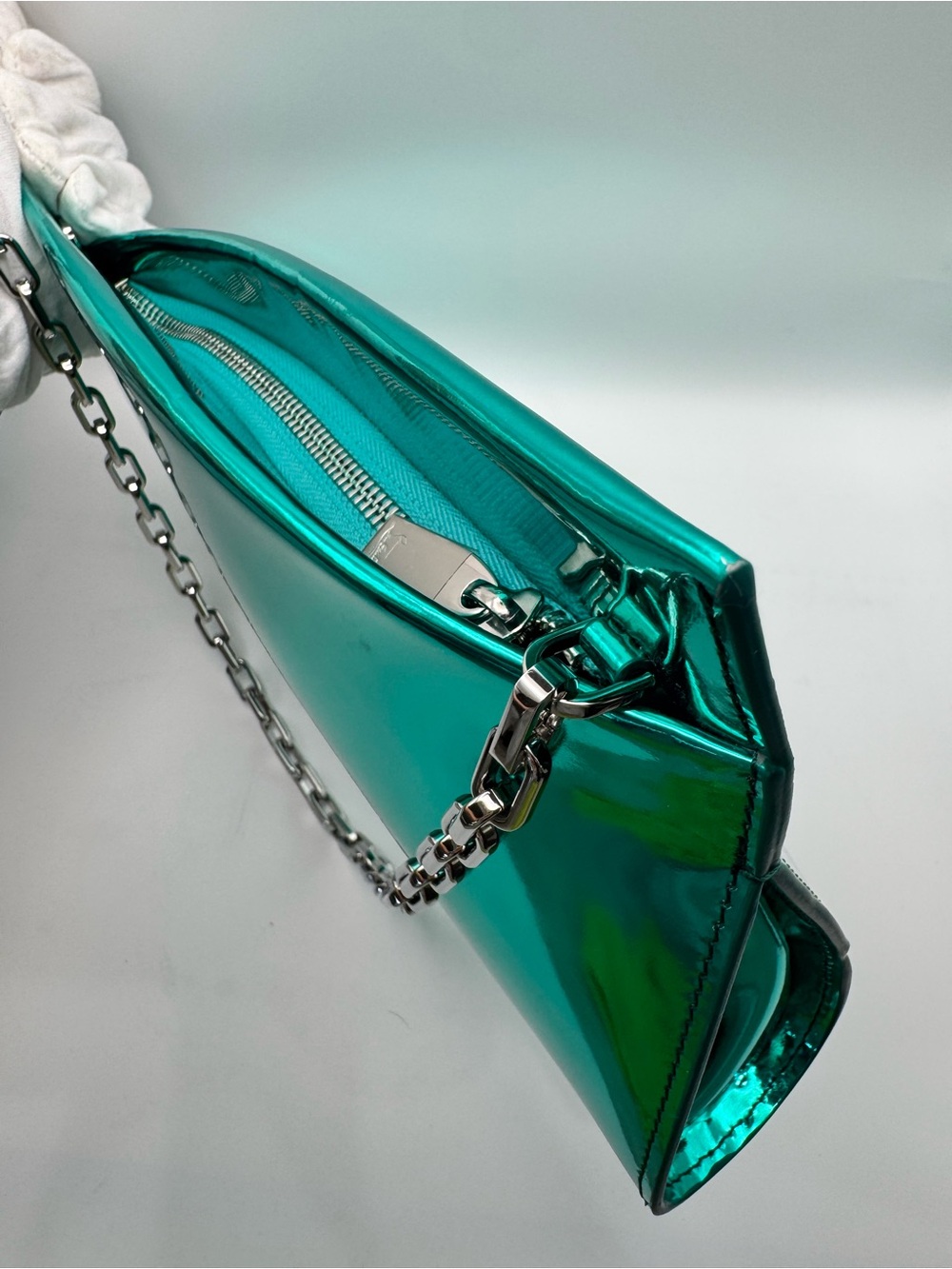 Christian Louboutin Loubitwist Specchio Metallic Iceburg Bag with Silver Chain - Picture 5 of 15